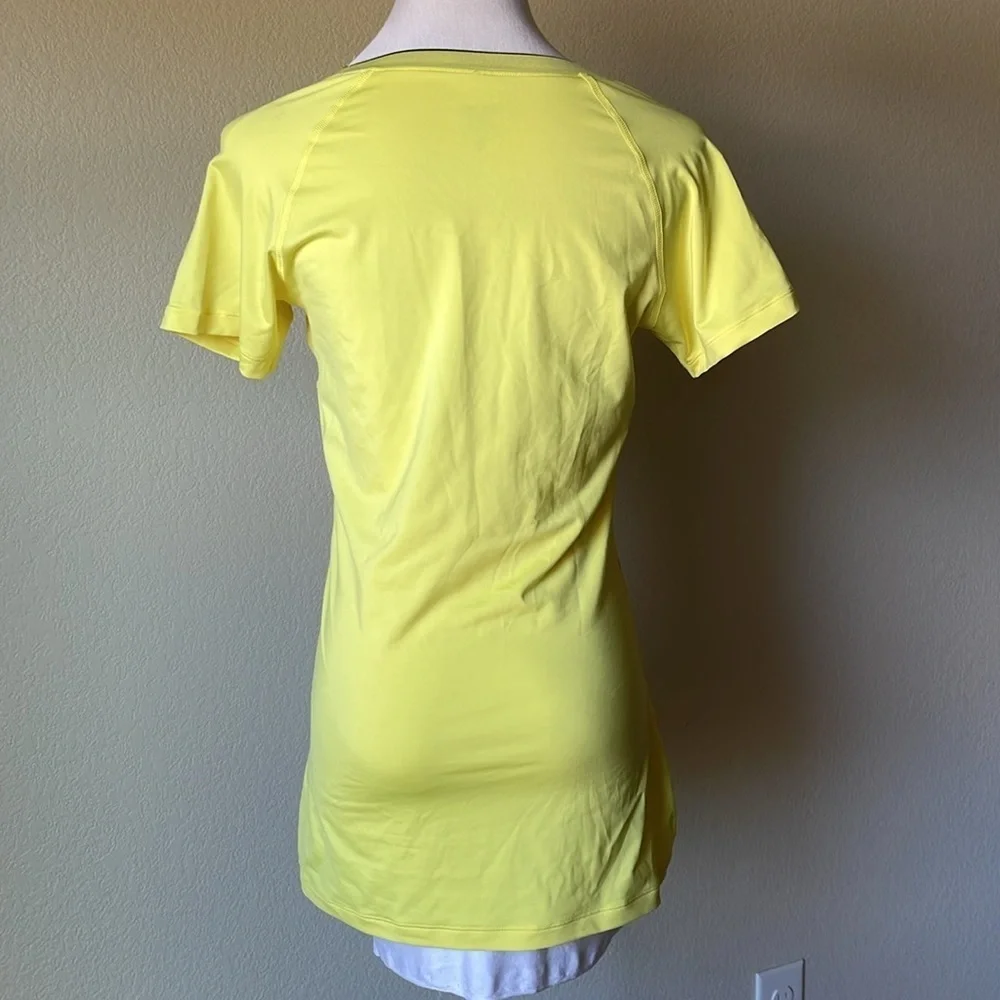 Nike Pro yellow workout top size medium‎